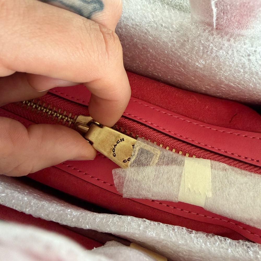 NEW!💕Disney X Coach Rogue 25 With Mickey Mouse And Minnie Mouse - Picture 8 of 10
